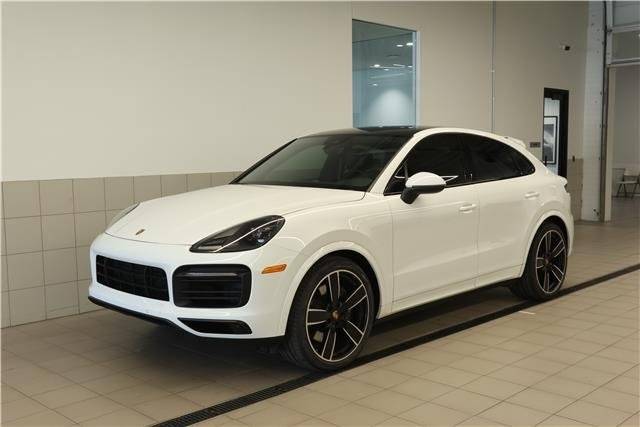 2023 Porsche Cayenne Coupe Platinum Edition AWD photo