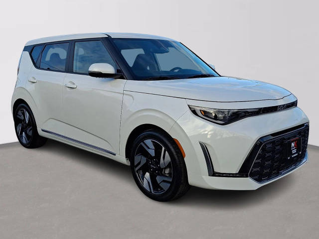 2023 Kia Soul GT-Line FWD photo