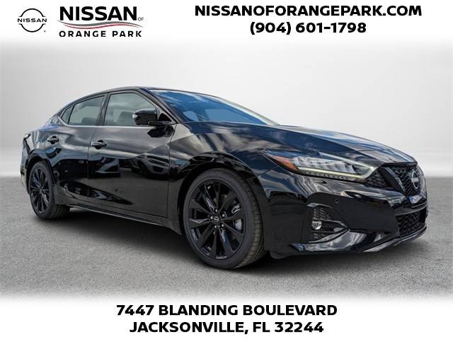 2023 Nissan Maxima SR FWD photo