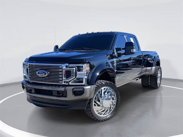 2022 Ford F-450 Super Duty King Ranch 4WD photo