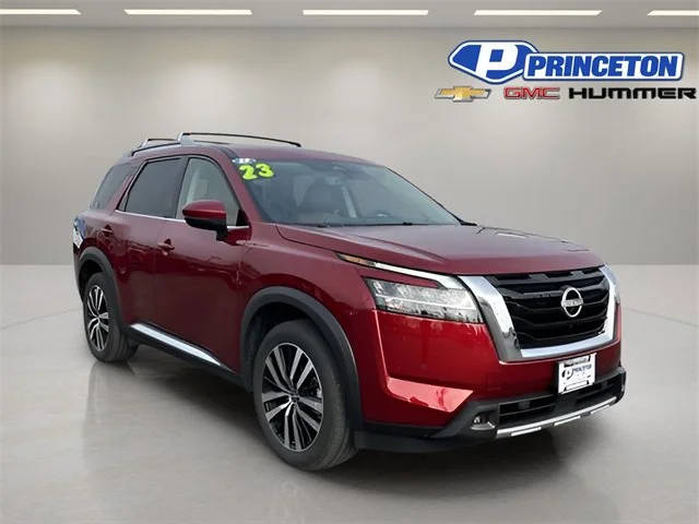 2023 Nissan Pathfinder Platinum 4WD photo