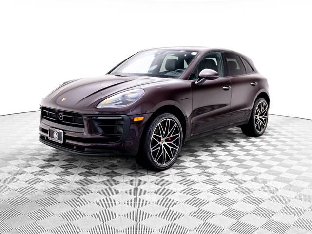 2023 Porsche Macan S AWD photo