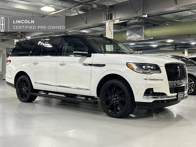 2023 Lincoln Navigator L Black Label 4WD photo