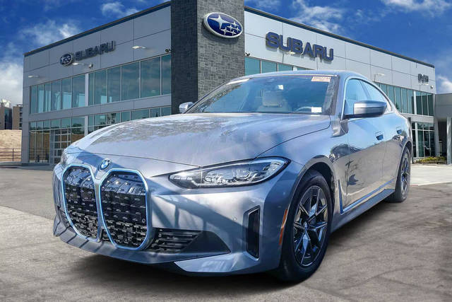 2023 BMW i4 eDrive40 RWD photo