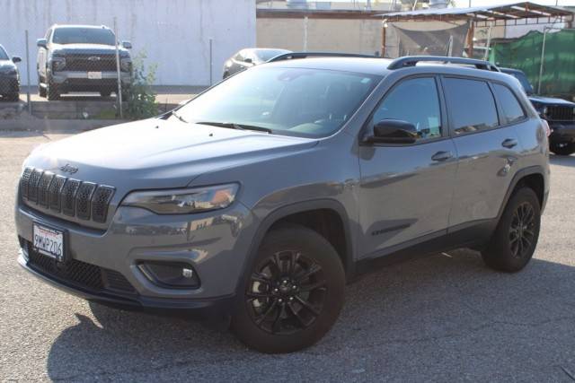 2023 Jeep Cherokee Altitude Lux 4WD photo