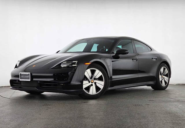 2023 Porsche Taycan  RWD photo