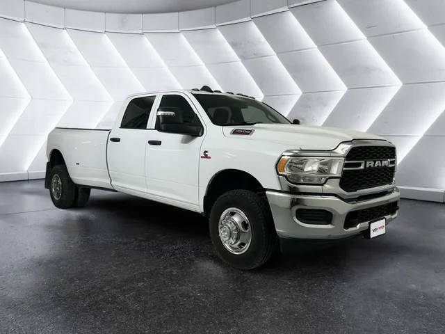 2023 Ram 3500 Tradesman 4WD photo