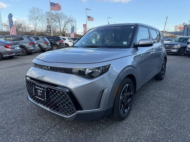 2023 Kia Soul EX FWD photo