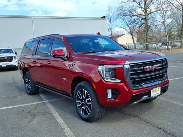 2023 GMC Yukon XL AT4 4WD photo