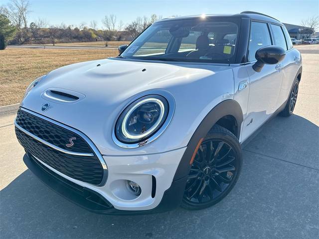 2023 MINI Cooper Clubman Cooper S AWD photo