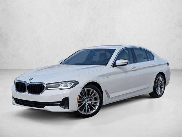 2023 BMW 5 Series 530e RWD photo