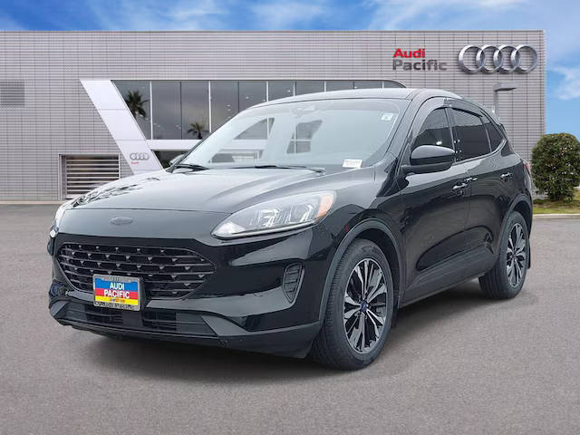 2022 Ford Escape SE FWD photo