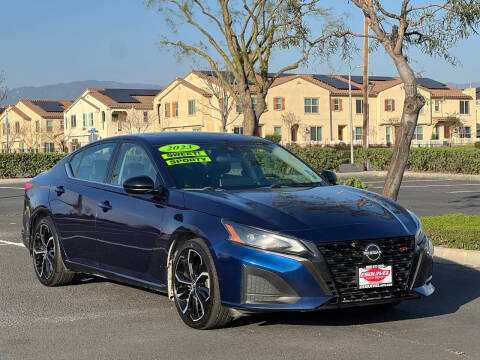 2023 Nissan Altima 2.5 SR FWD photo
