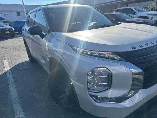 2023 Mitsubishi Outlander SEL Black Edition FWD photo