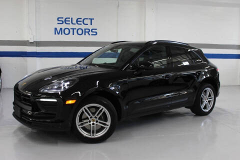 2023 Porsche Macan AWD photo