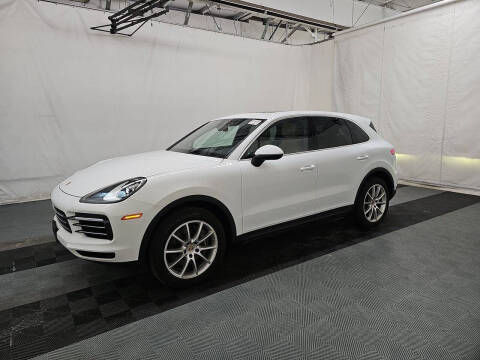 2023 Porsche Cayenne  AWD photo