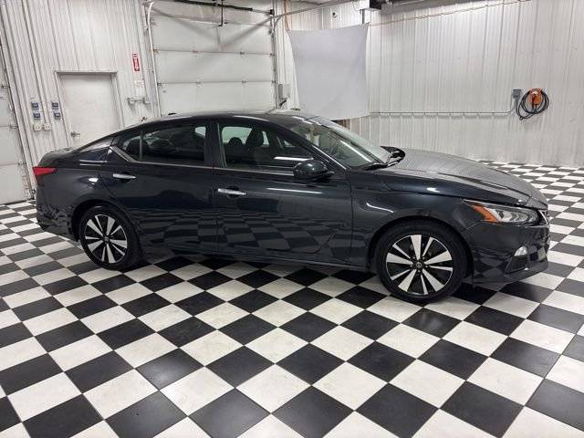 2021 Nissan Altima 2.5 SV FWD photo