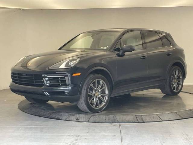 2023 Porsche Cayenne Platinum Edition AWD photo