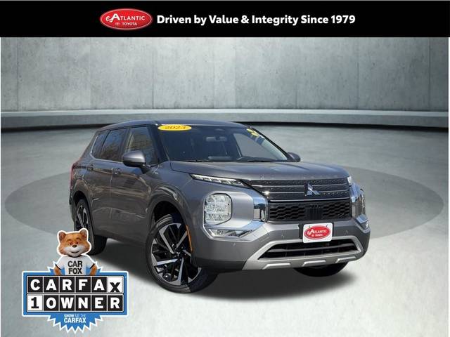 2023 Mitsubishi Outlander SE FWD photo