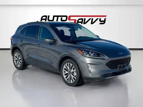 2022 Ford Escape Titanium AWD photo