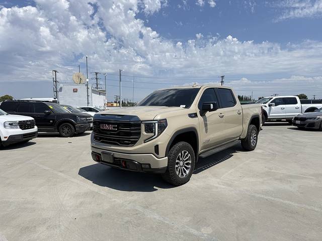 2023 GMC Sierra 1500 AT4 4WD photo