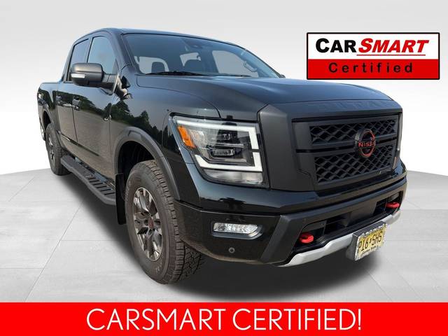 2023 Nissan Titan PRO-4X 4WD photo