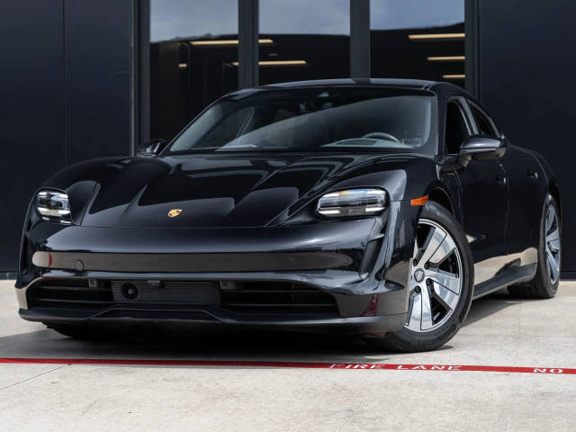 2023 Porsche Taycan  RWD photo