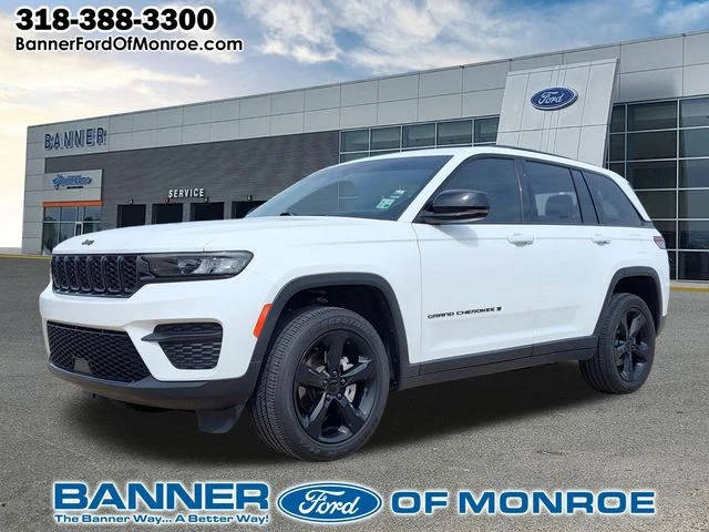 2023 Jeep Grand Cherokee Altitude RWD photo