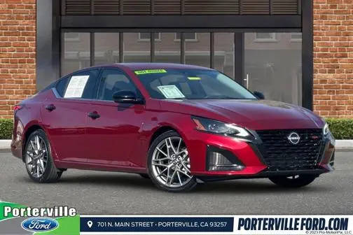 2023 Nissan Altima 2.0 SR FWD photo