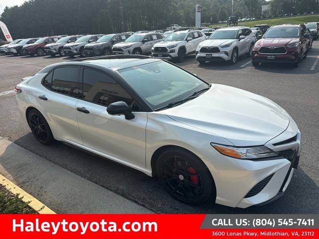 2020 Toyota Camry XSE FWD photo
