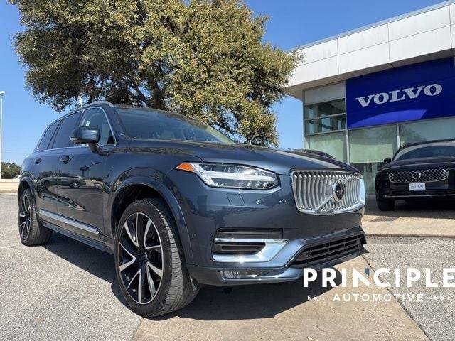 2023 Volvo XC90 Plus AWD photo