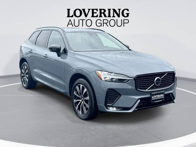 2023 Volvo XC60 Plus Dark Theme AWD photo