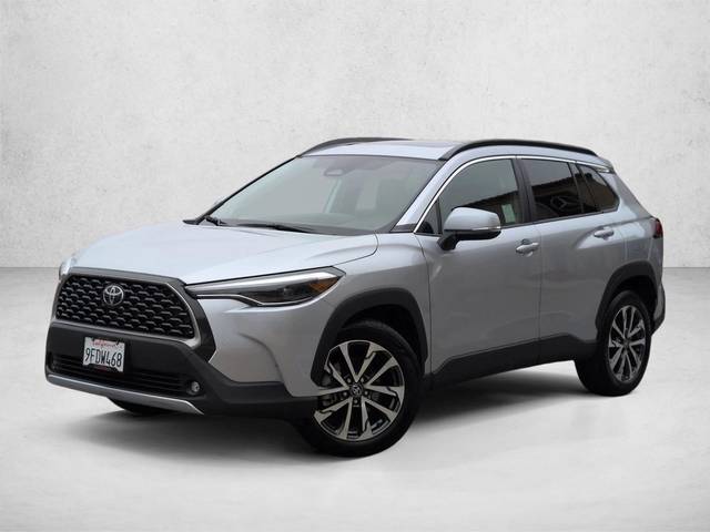 2023 Toyota Corolla Cross XLE AWD photo