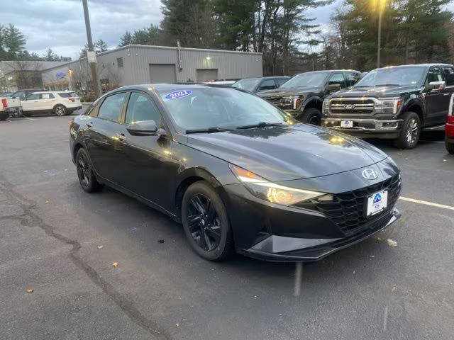 2021 Hyundai Elantra SEL FWD photo