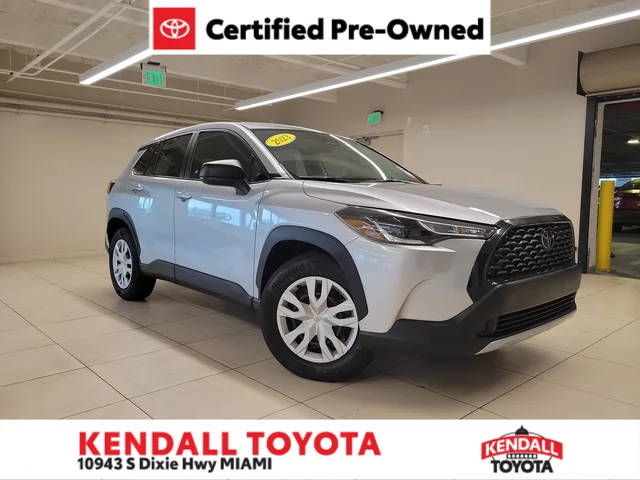 2023 Toyota Corolla Cross L AWD photo