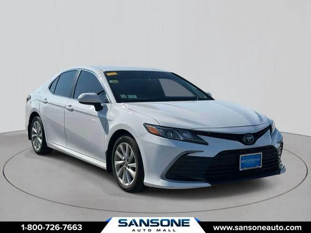 2023 Toyota Camry LE FWD photo