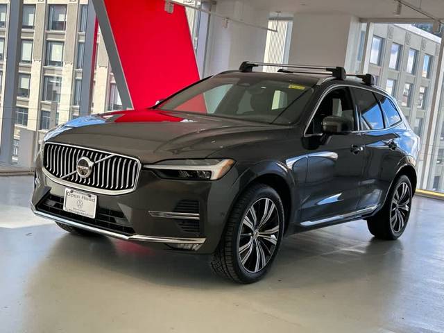 2022 Volvo XC60 Inscription AWD photo