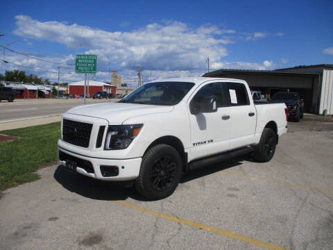 2018 Nissan Titan SL 4WD photo