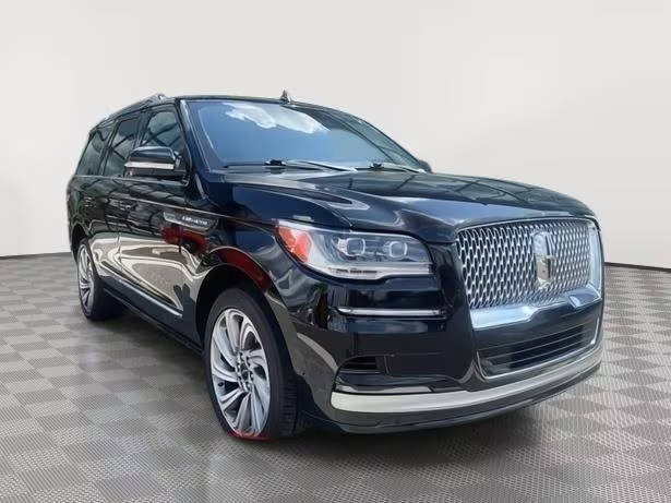 2023 Lincoln Navigator Reserve 4WD photo