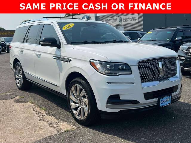 2023 Lincoln Navigator Reserve 4WD photo