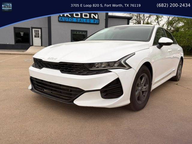 2023 Kia K5 LXS FWD photo