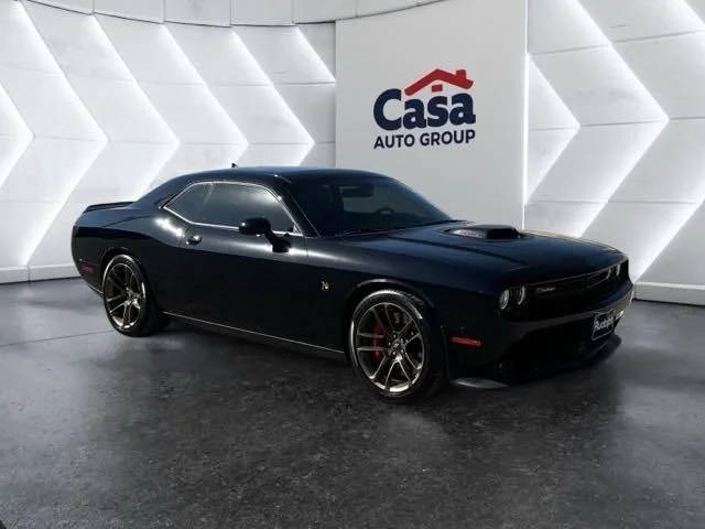 2023 Dodge Challenger R/T Scat Pack RWD photo