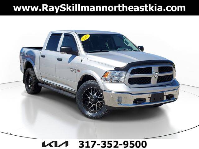 2017 Ram 1500 SLT 4WD photo