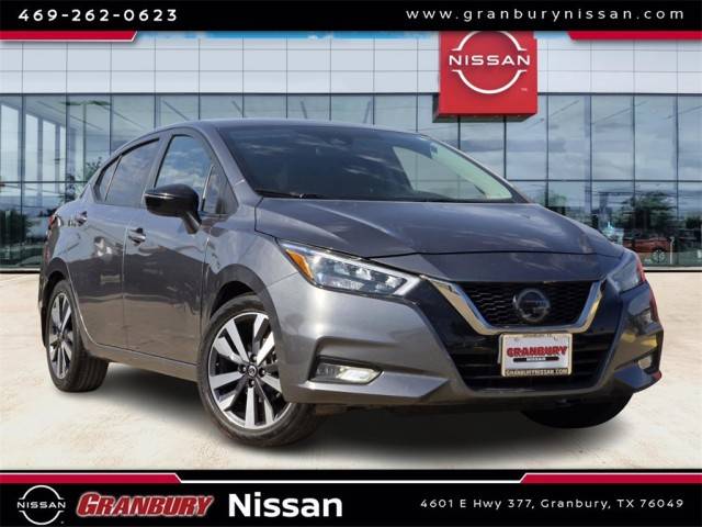 2021 Nissan Versa SR FWD photo