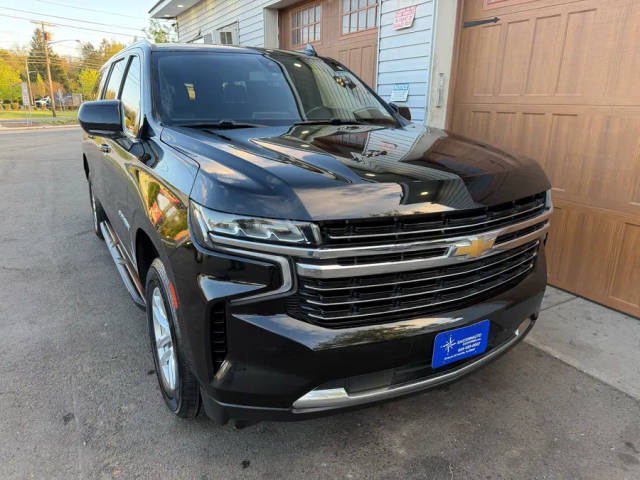 2021 Chevrolet Suburban LT RWD photo