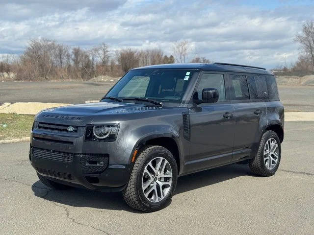 2023 Land Rover Defender 110 X-Dynamic SE AWD photo