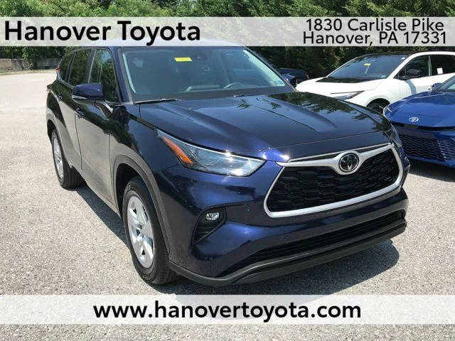 2023 Toyota Highlander LE FWD photo