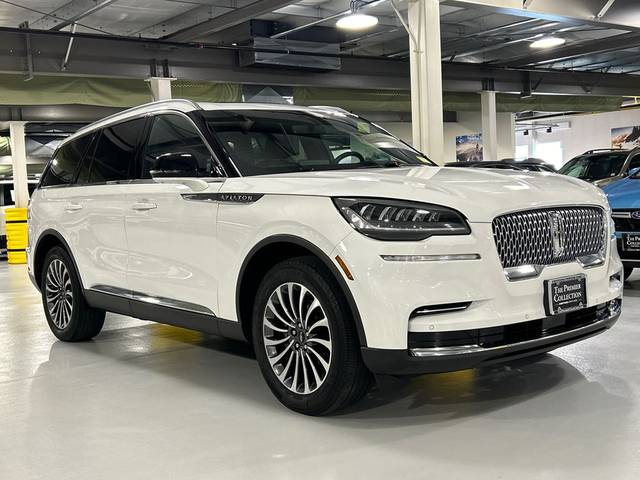 2023 Lincoln Aviator Reserve AWD photo