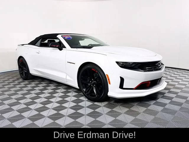 2023 Chevrolet Camaro 3LT RWD photo