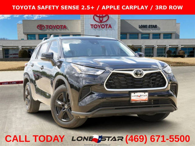 2023 Toyota Highlander L FWD photo